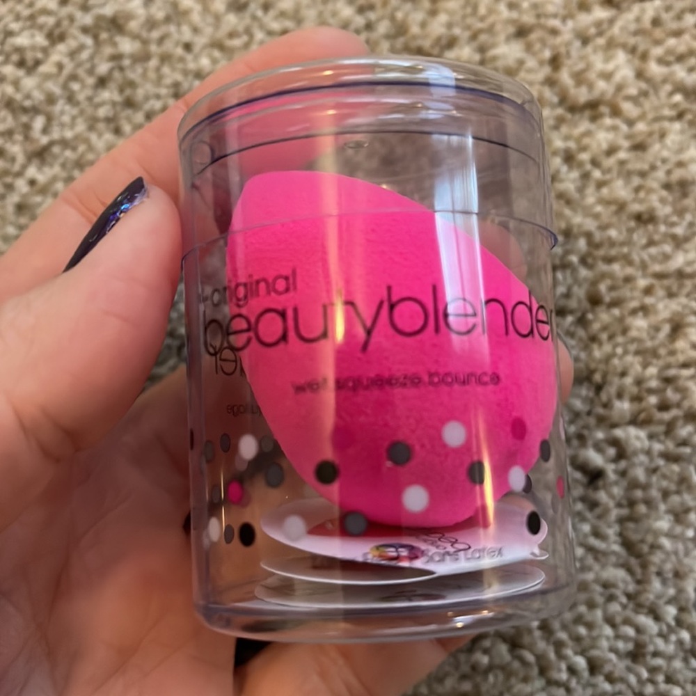 Beauty Blender bundle - Picture 6 of 6